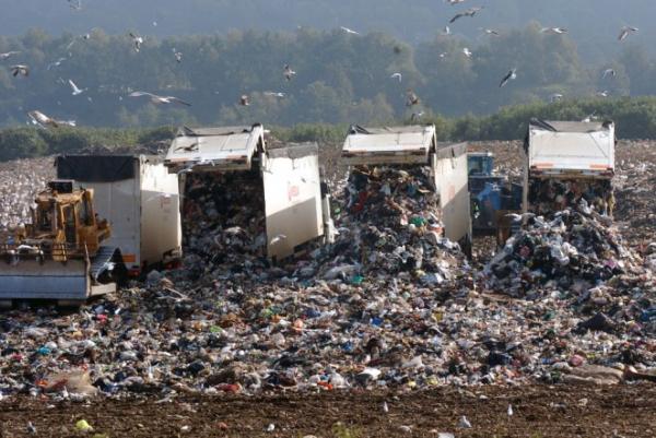 Landfill-Site-Plastic-Bags