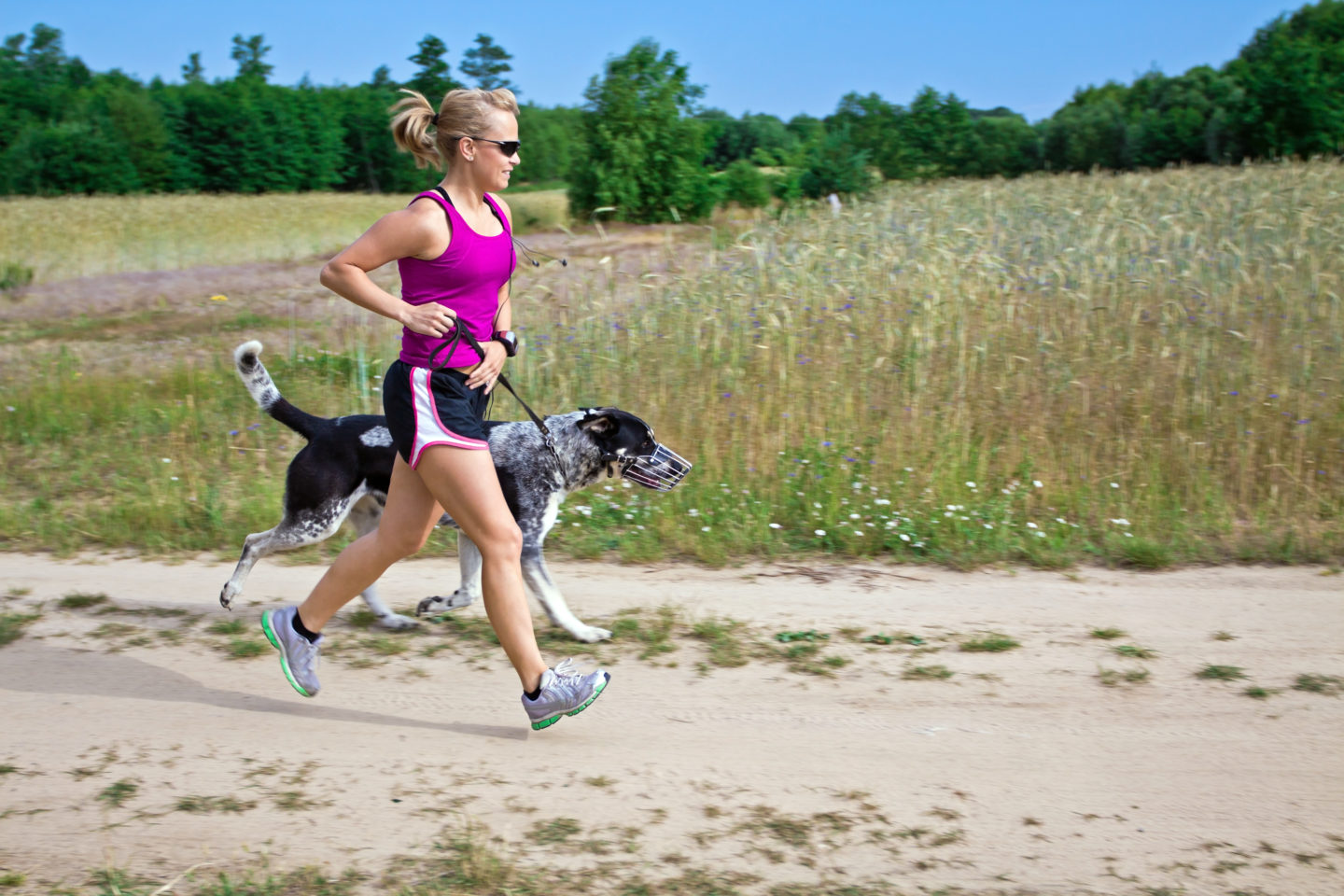 Femme avec chien